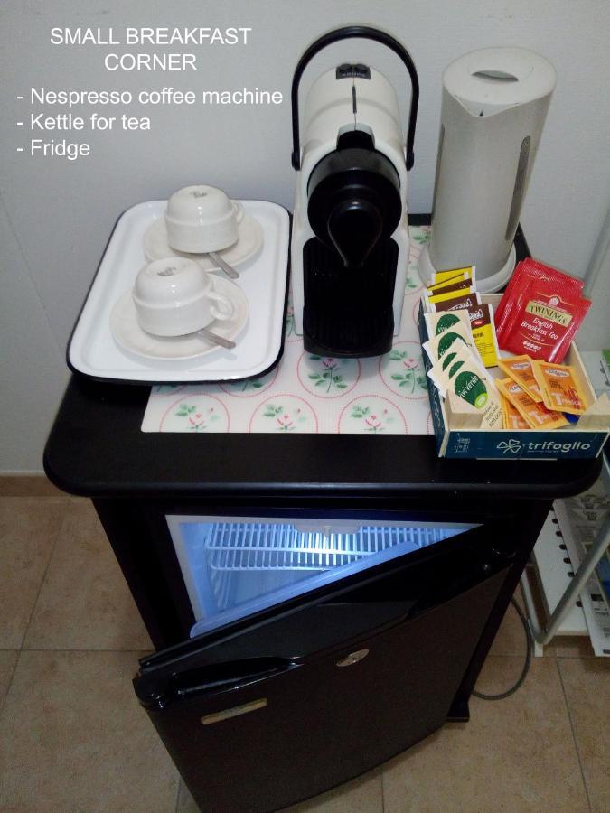לה ספציה La Casa Delle Rose Room With Air Conditioning מראה חיצוני תמונה